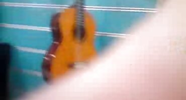 hentai chịch chị gái Raul Costa được sừng cho quần áo phim sex thiếu nhi của bạn trai và được fucked trong ass.